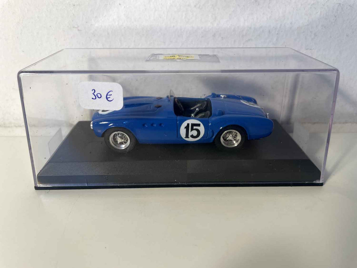 Ferrari 340 América bleue numéro 15 - 24 heures du Mans de 1952 - collection TOP MODEL référence V5275