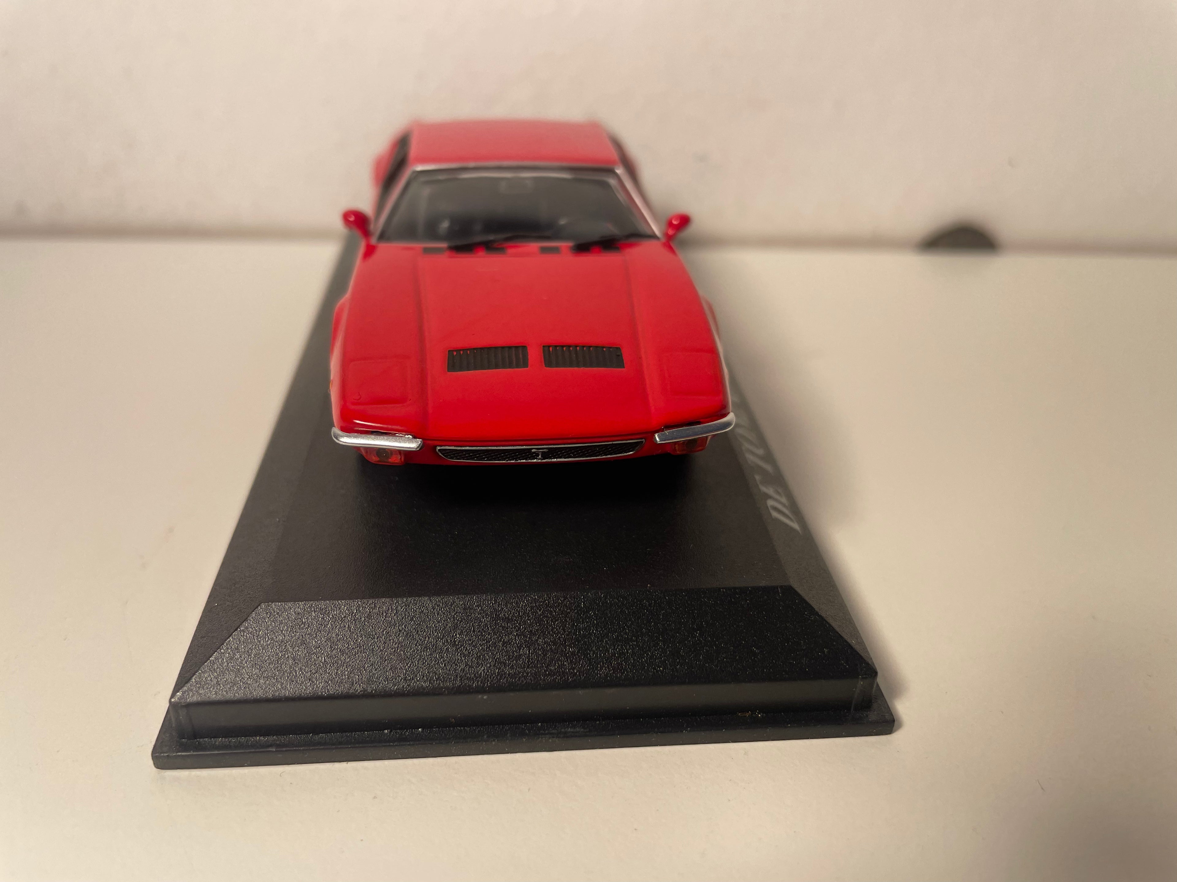 De Tomaso Pantera GTS rojo