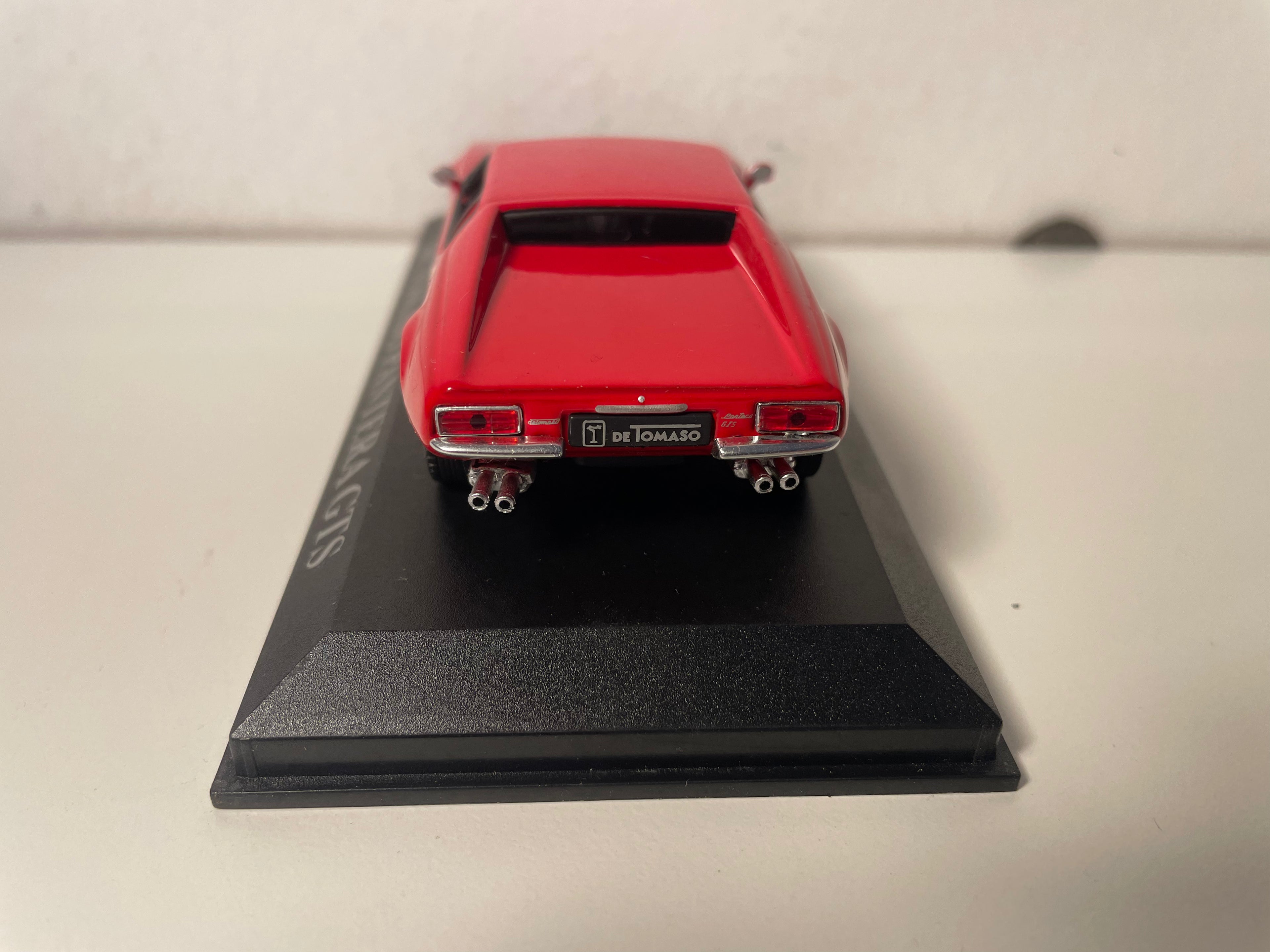De Tomaso Pantera GTS rojo