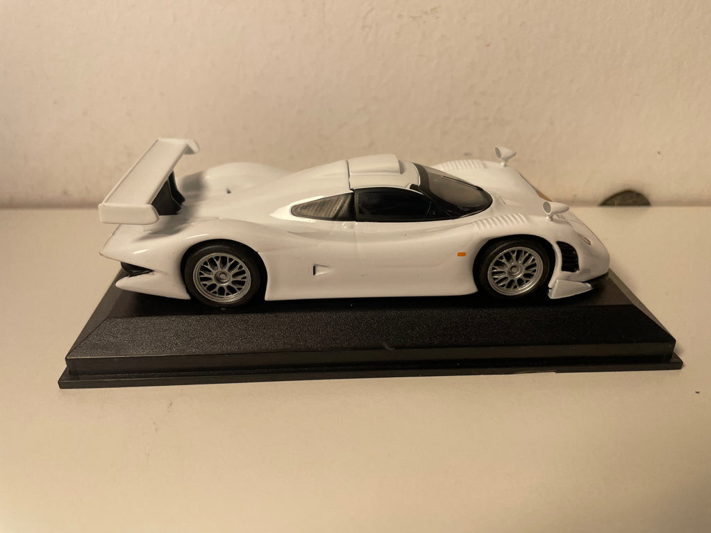 Porsche GT1 bianca