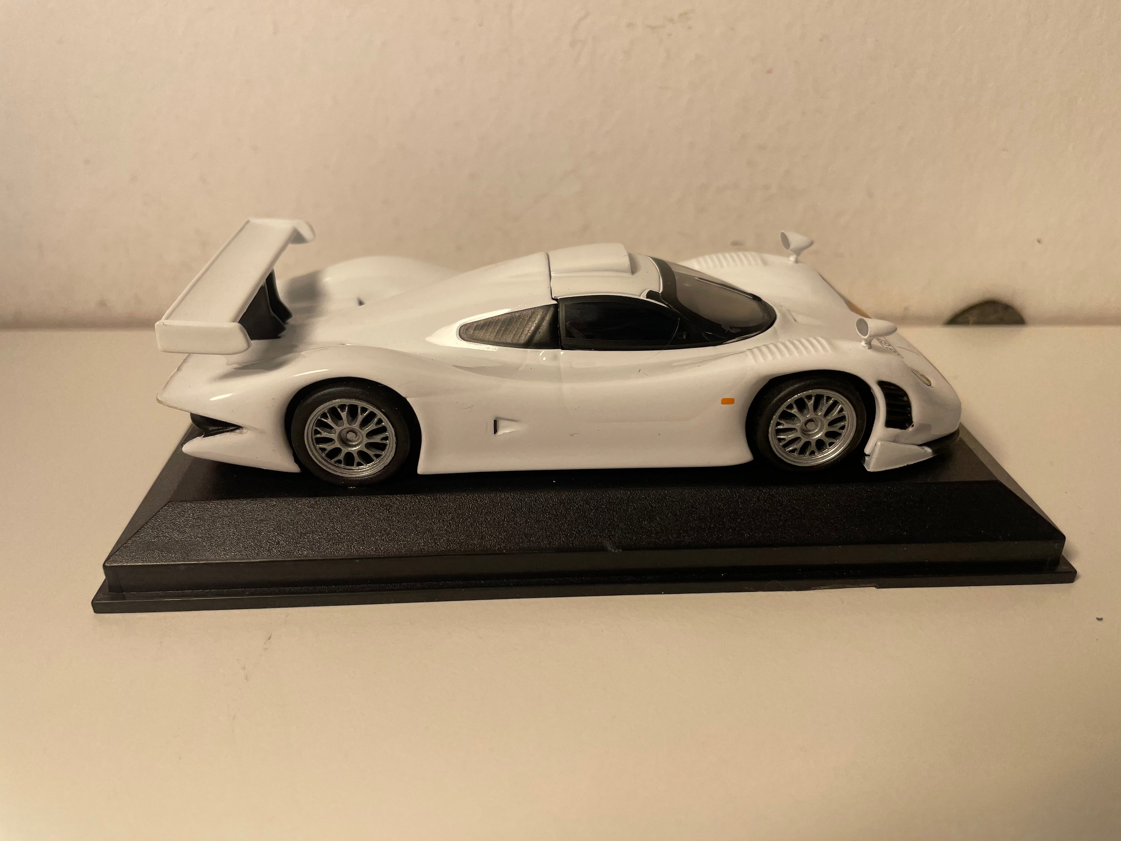 Wäissen Porsche GT1