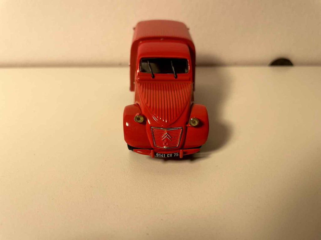 Citroën 2 CV AZU fourgonnette tôlée rouge, blanche et bleue ESSO - Norev (sous blister)
