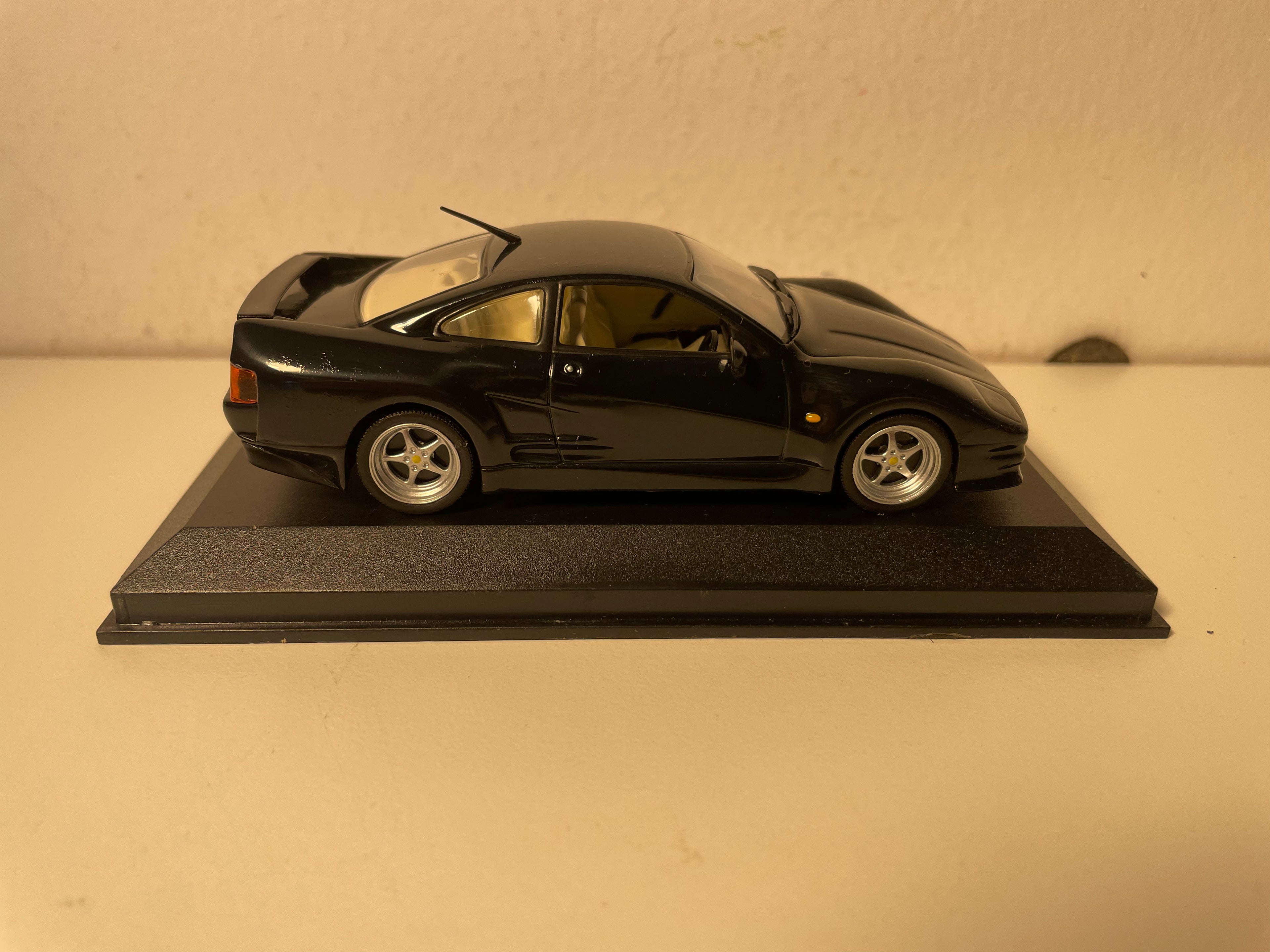 Lister Storm GTL Negro