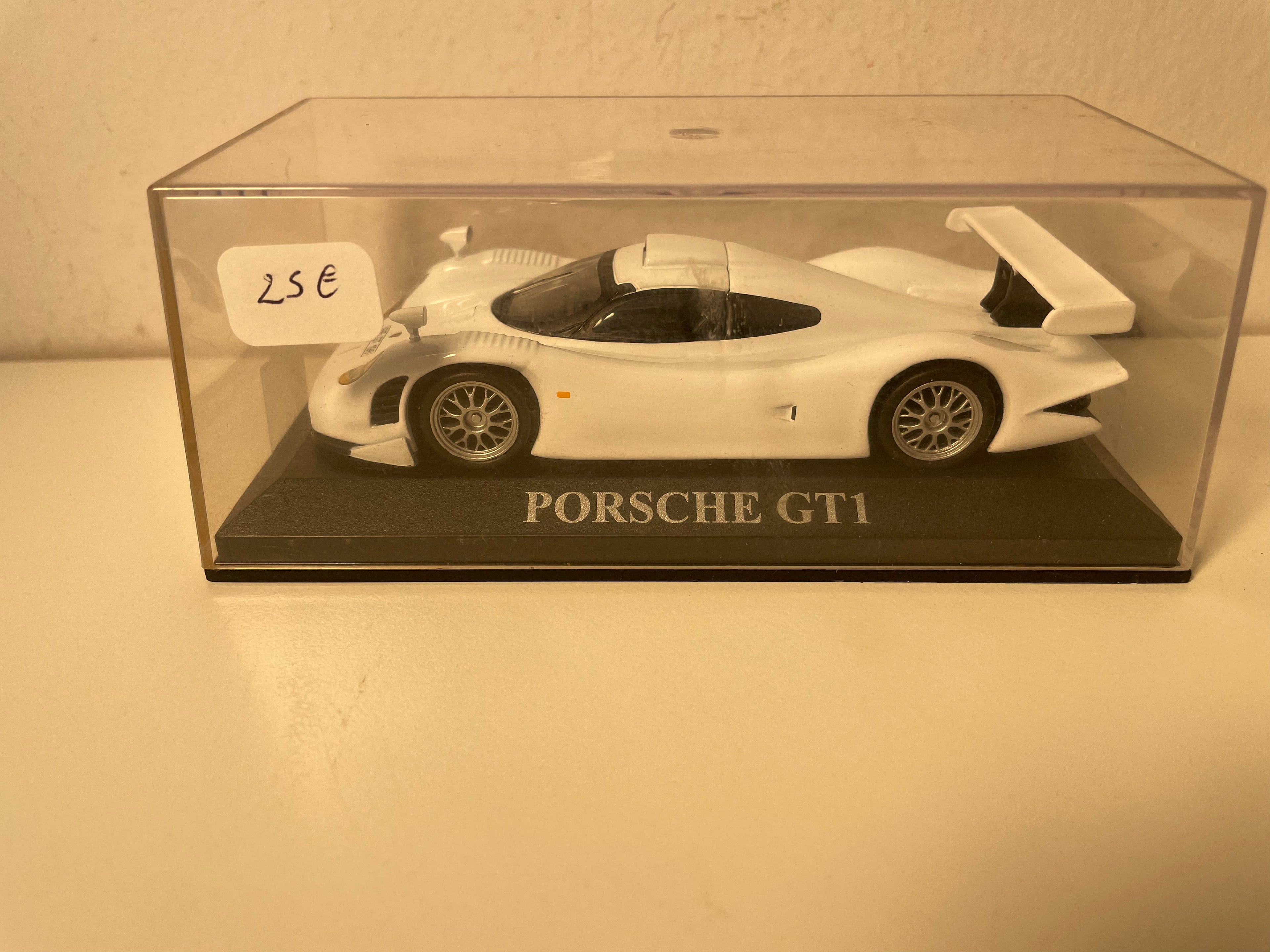 Wäissen Porsche GT1