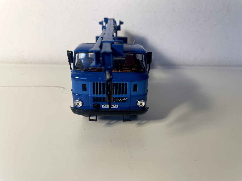 Camion gru IFA W50 ADK blu