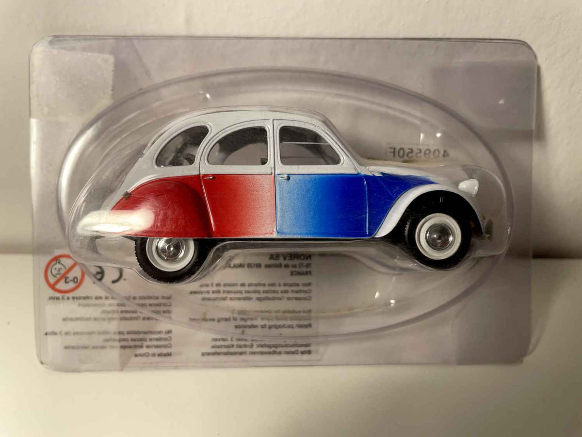 Citroën 2 CV 6 blauw, wit en rood (2 CV COCORICO) - Norev