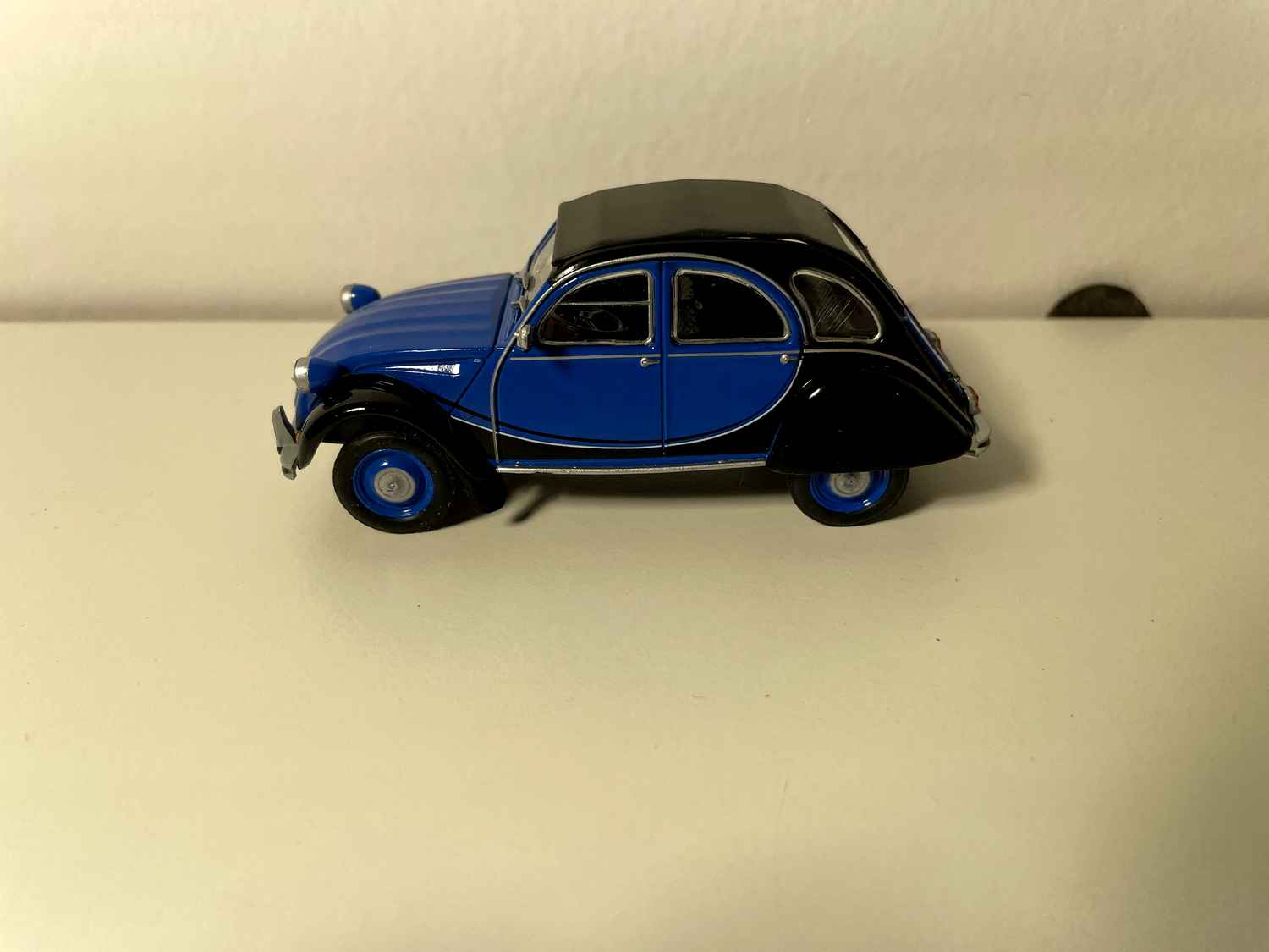 Citroën 2 CV Charleston Blue and Black - Eligor