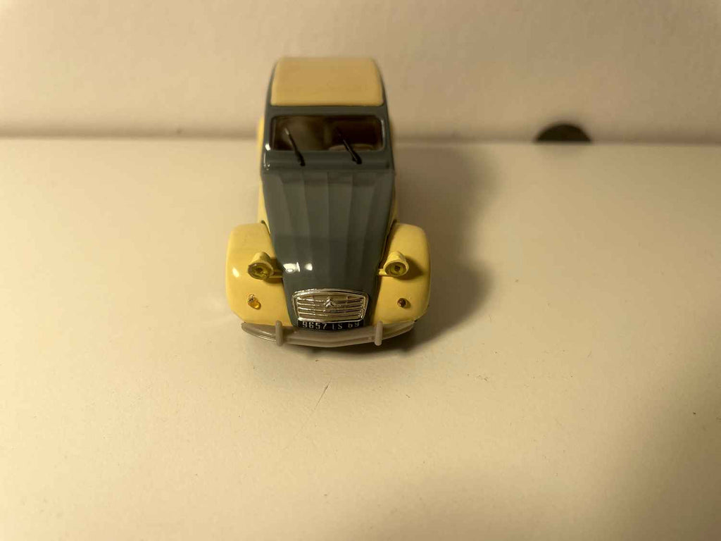 Citroën 2 CV 6 Dolly beige y gris - Norev