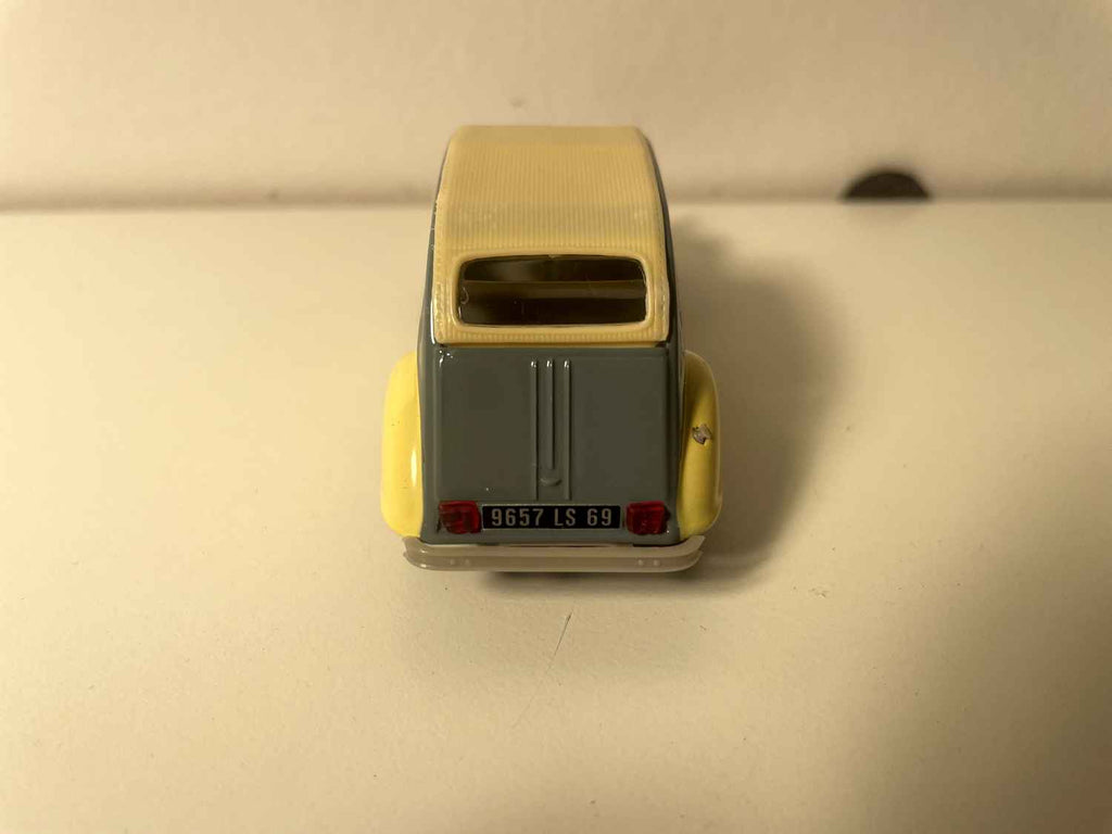Citroën 2 CV 6 Dolly beige y gris - Norev