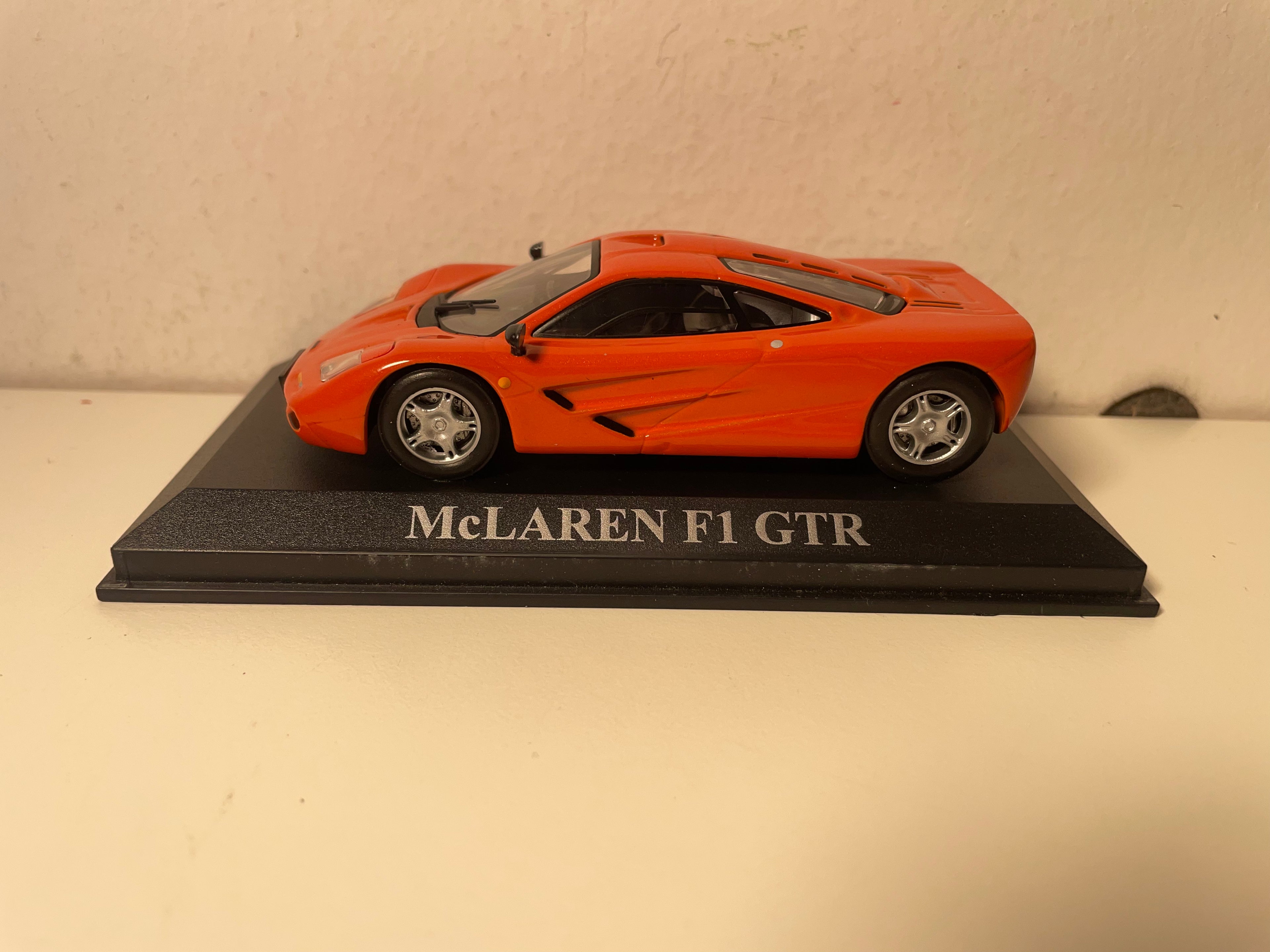 McLaren F1 GTR orange