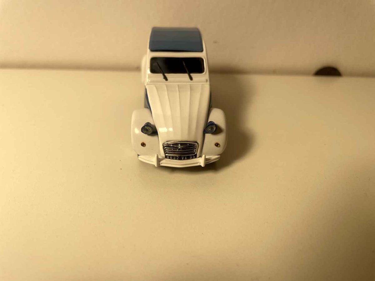 Citroën 2 CV 6 Dolly niebieska i biała - Norev