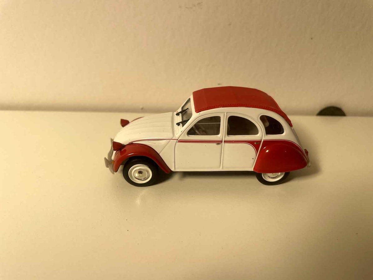 Citroën 2 CV 6 Dolly biała i czerwona - Norev