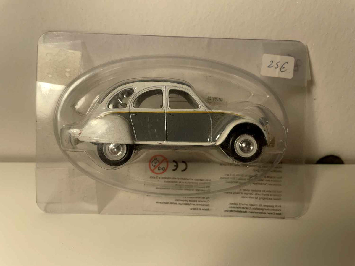 Citroën 2 CV 6 Dolly gris a wäiss - Norev
