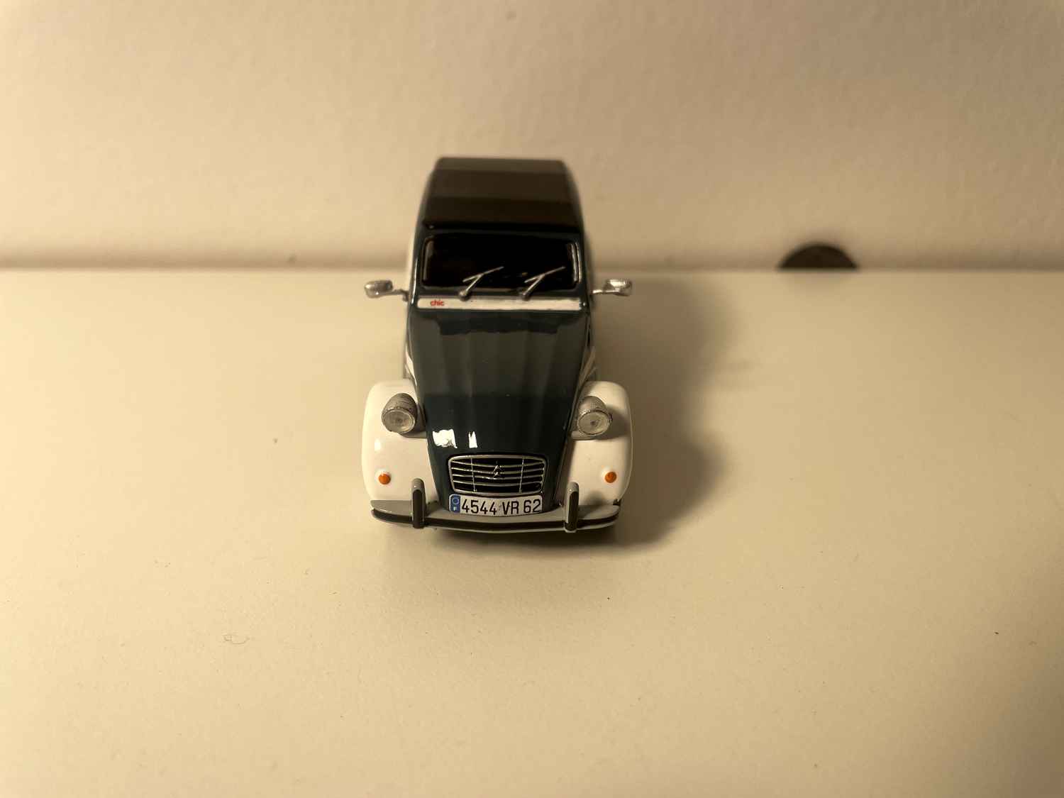 Citroën 2 CV 6 CHIC wit en grijs - Eligor