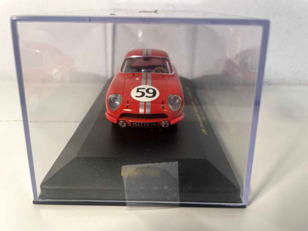 DB Panhard HBR4 rouge et bandes grises numéro 59 - 24 heures du Mans de 1959 - IXO