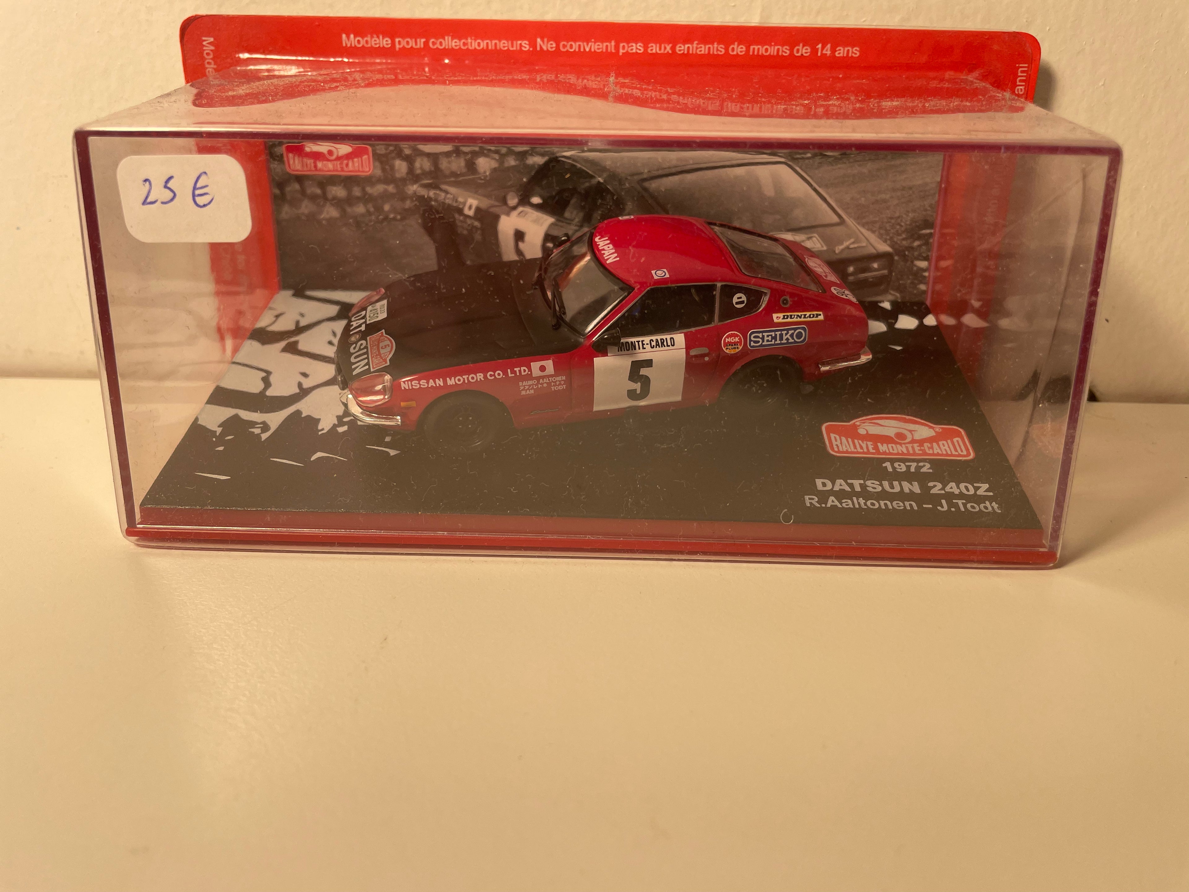 Datsun 240Z rot und schwarz Nummer 5 - Monte Carlo Rallye 1972