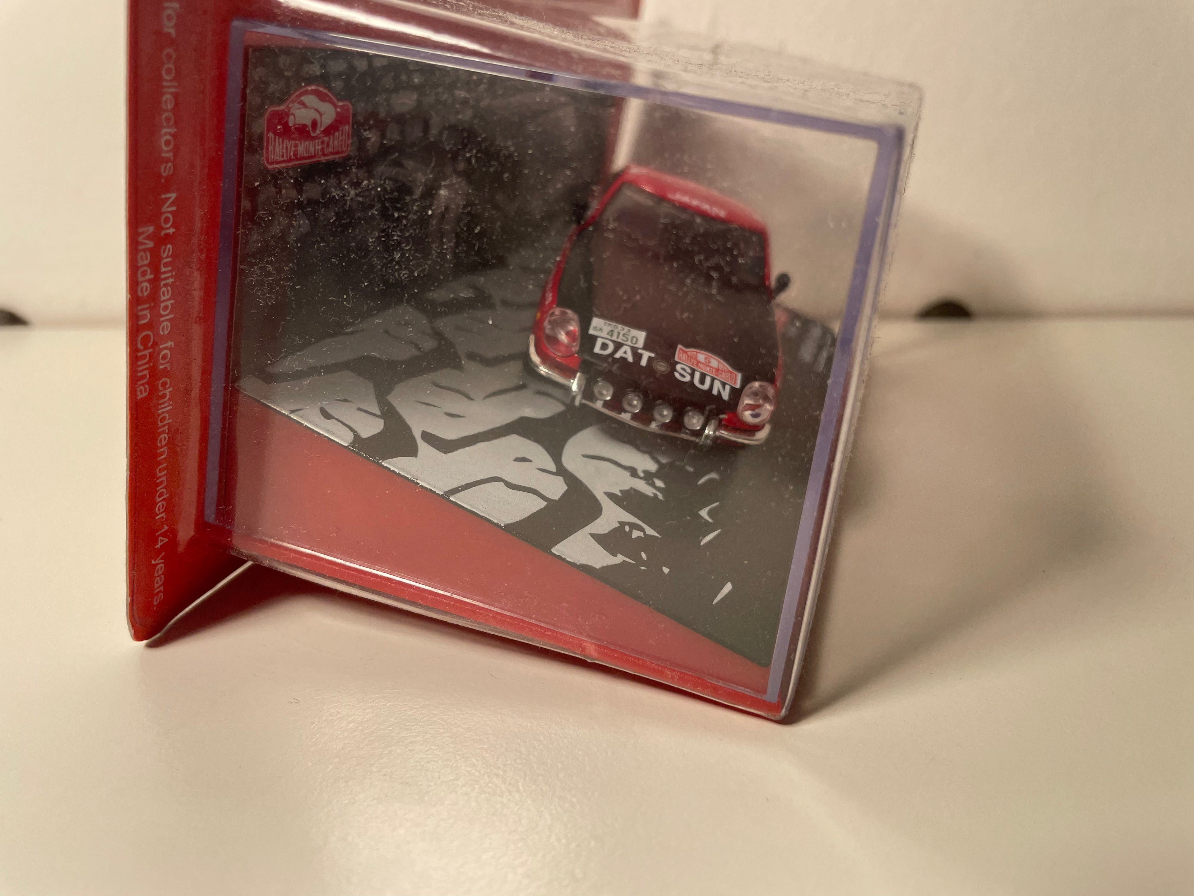 Datsun 240Z rot und schwarz Nummer 5 - Monte Carlo Rallye 1972