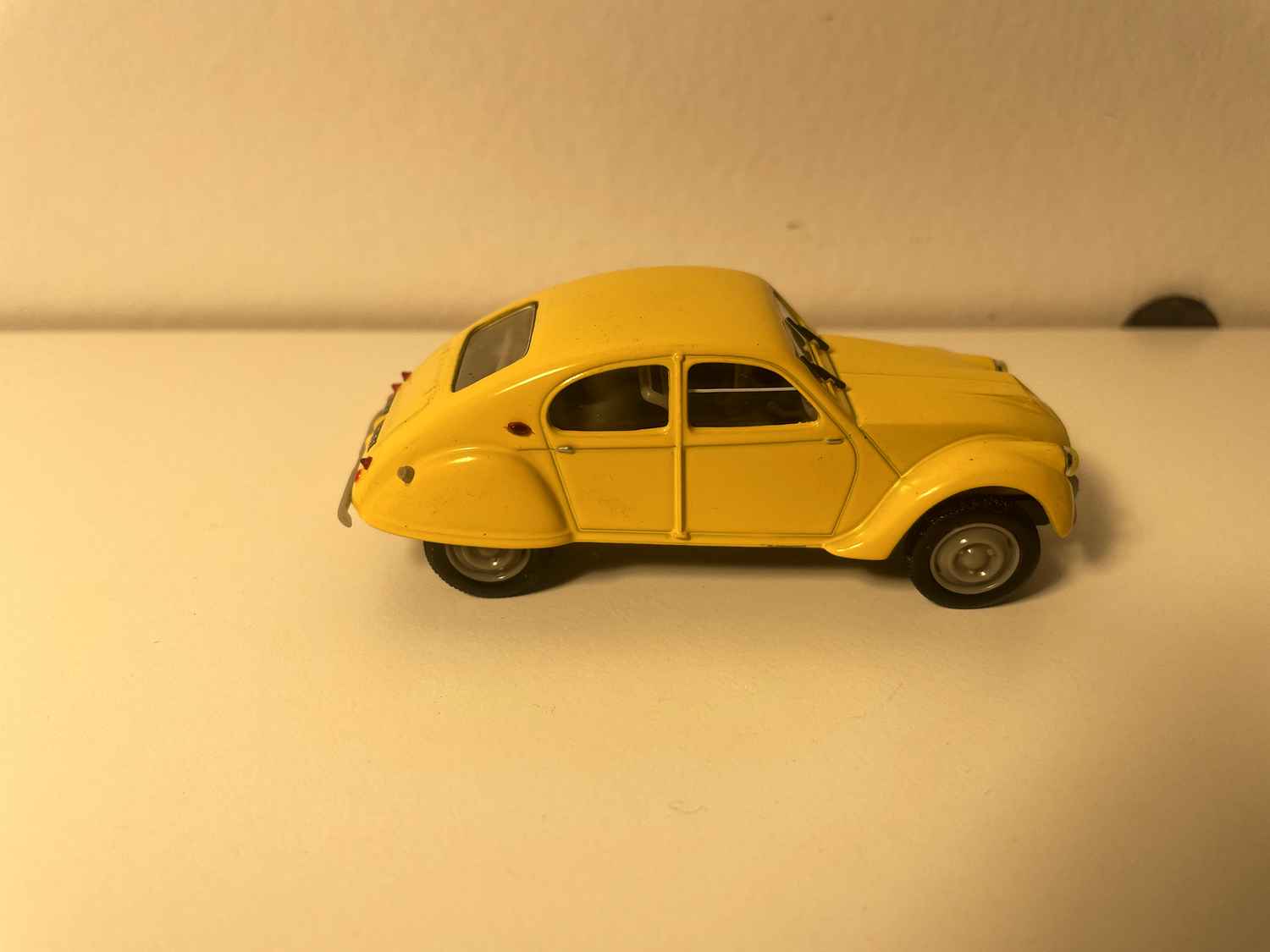 Citroën 2 CV DAGONET yellow - Norev