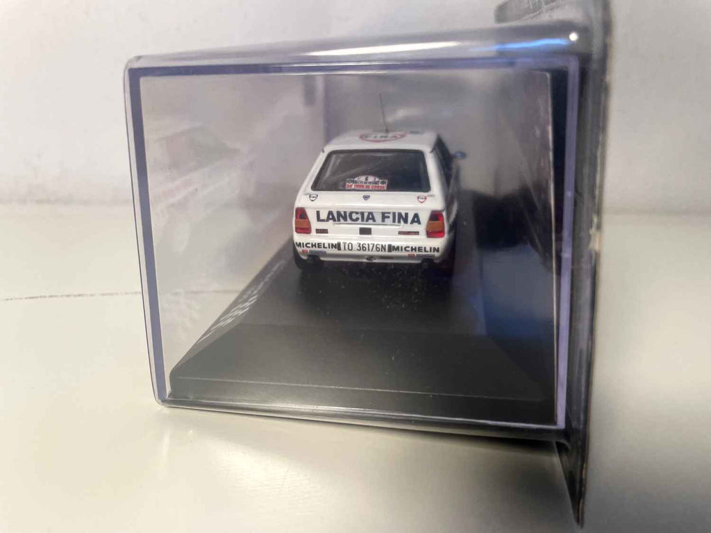 Lancia Delta Intégrale 16V biała numer 6 - Tour de Corse 1990
