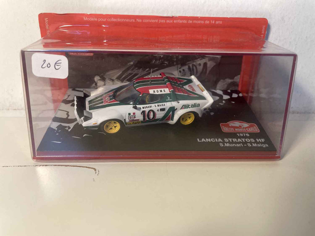 Lancia Stratos HF blanche, rouge et verte numéro 10 - rallye de Monté-Carlo de 1976