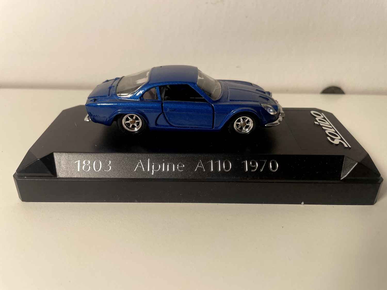 Niebieski Renault Alpine A110 z 1970 roku (Solido nr 1803)