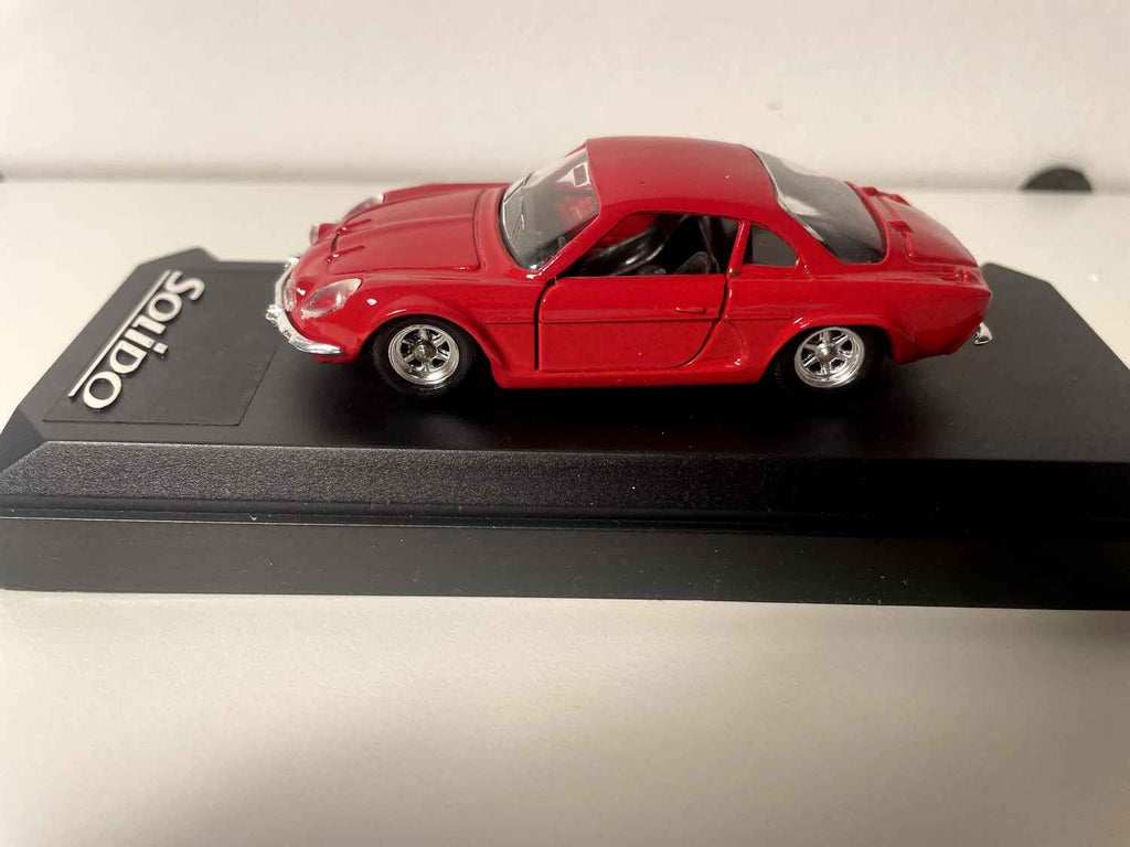 Renault Alpine A110 rojo de 1970 (referencia Solido 1803) con caja de cartón