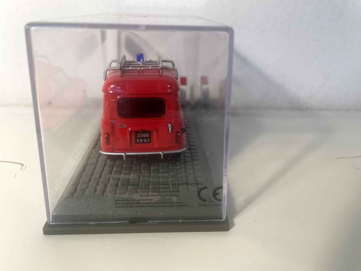 1965 rote Renault 4 Transporter der Annonay Feuerwehr