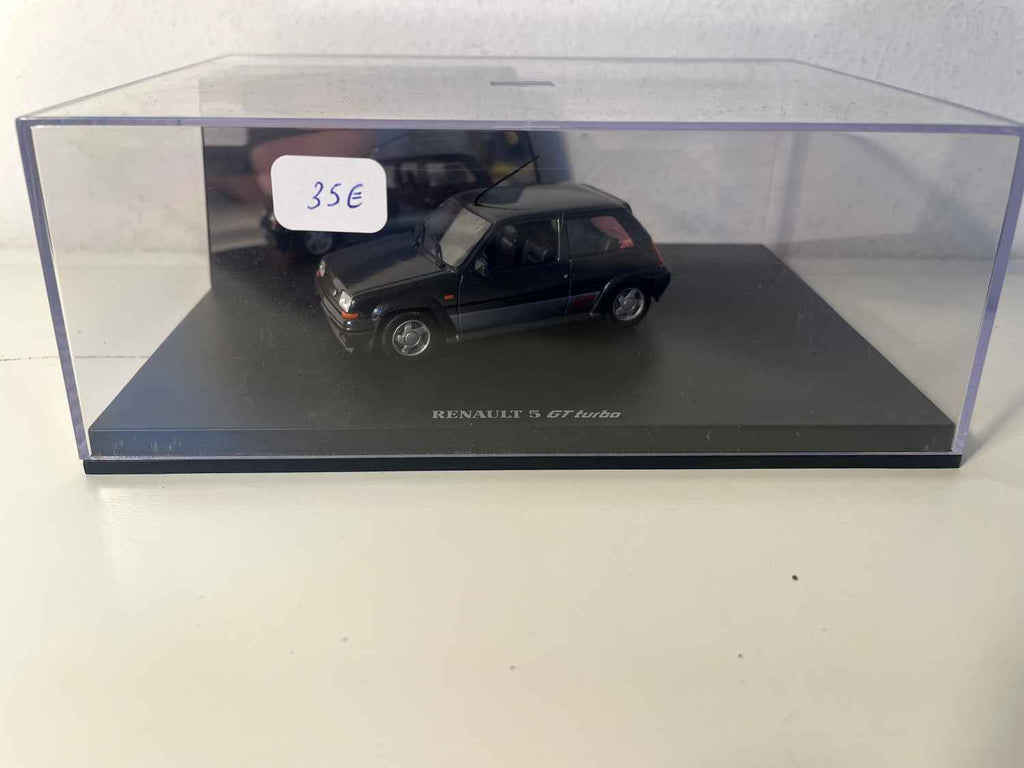 Renault 5 GT Turbo an däischgräif Faarf (Rechthoek Box) - Universal Hobbies