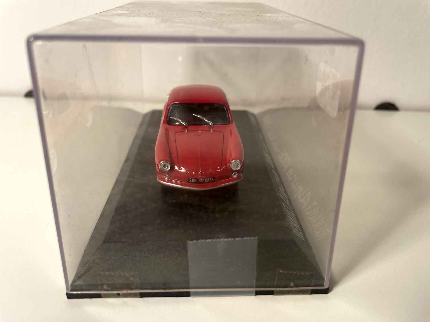 1956 Renault Alpine A106 Mille Miles red (duże pudełko z pleksi)