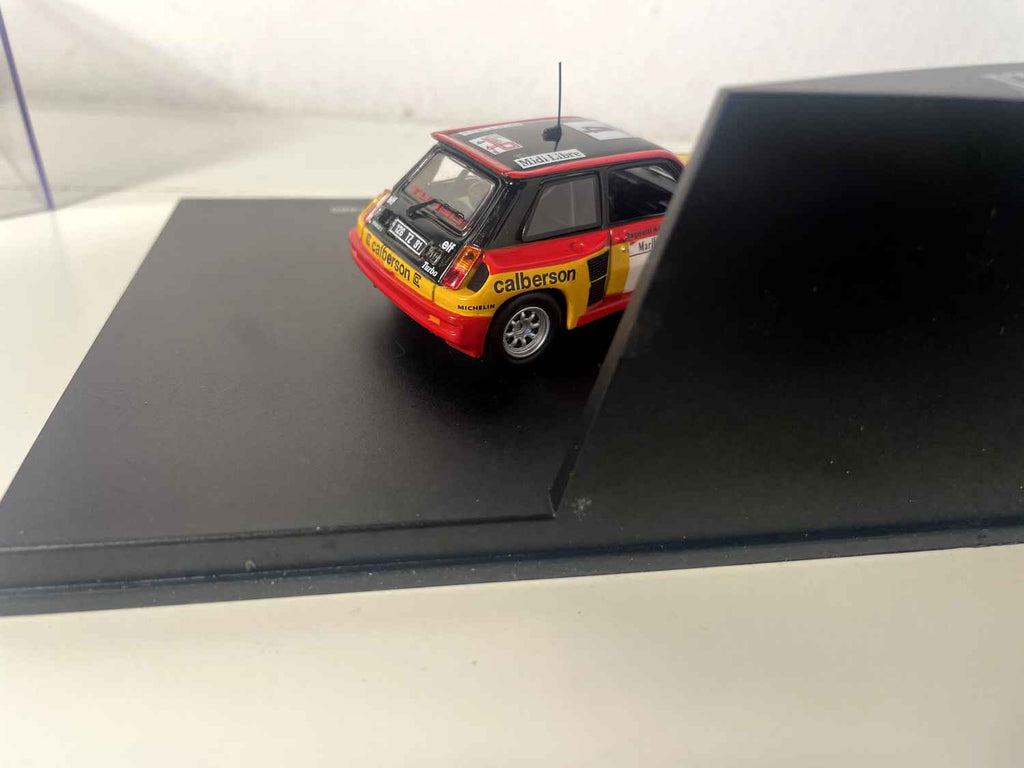 Renault 5 Turbo jaune, rouge et noire numéro 4 Calberson - tour de France auto 1980 (coffret boite rectangle) - Universal Hobbies