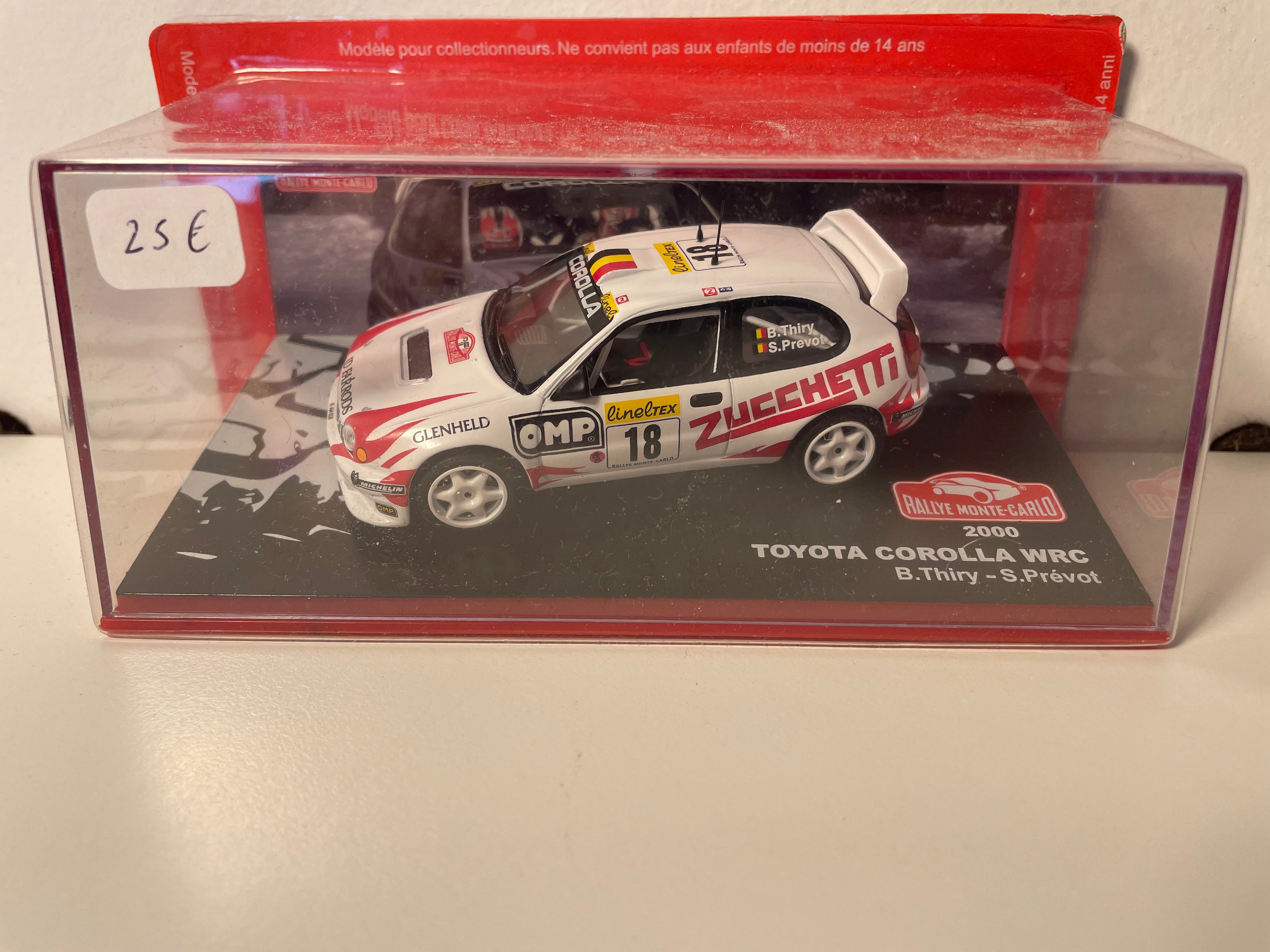 Toyota Corolla WRC blanca y roja número 18 - rally de Montecarlo de 2000