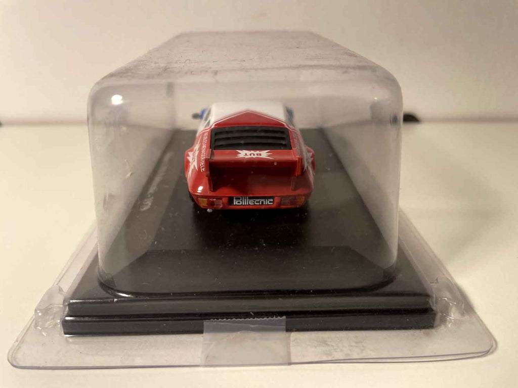Renault Alpine A310 Politécnico azul, blanco y rojo de 1979 (número 54)