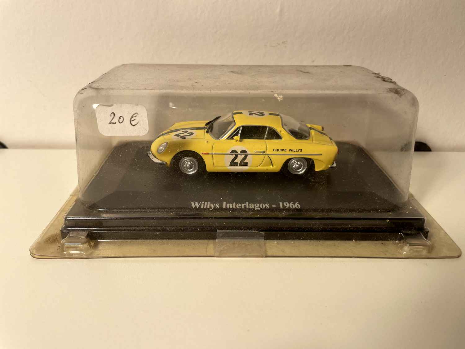 Renault Alpine Willys Interlagos jaune numéro 22 de 1966 (sous blister)