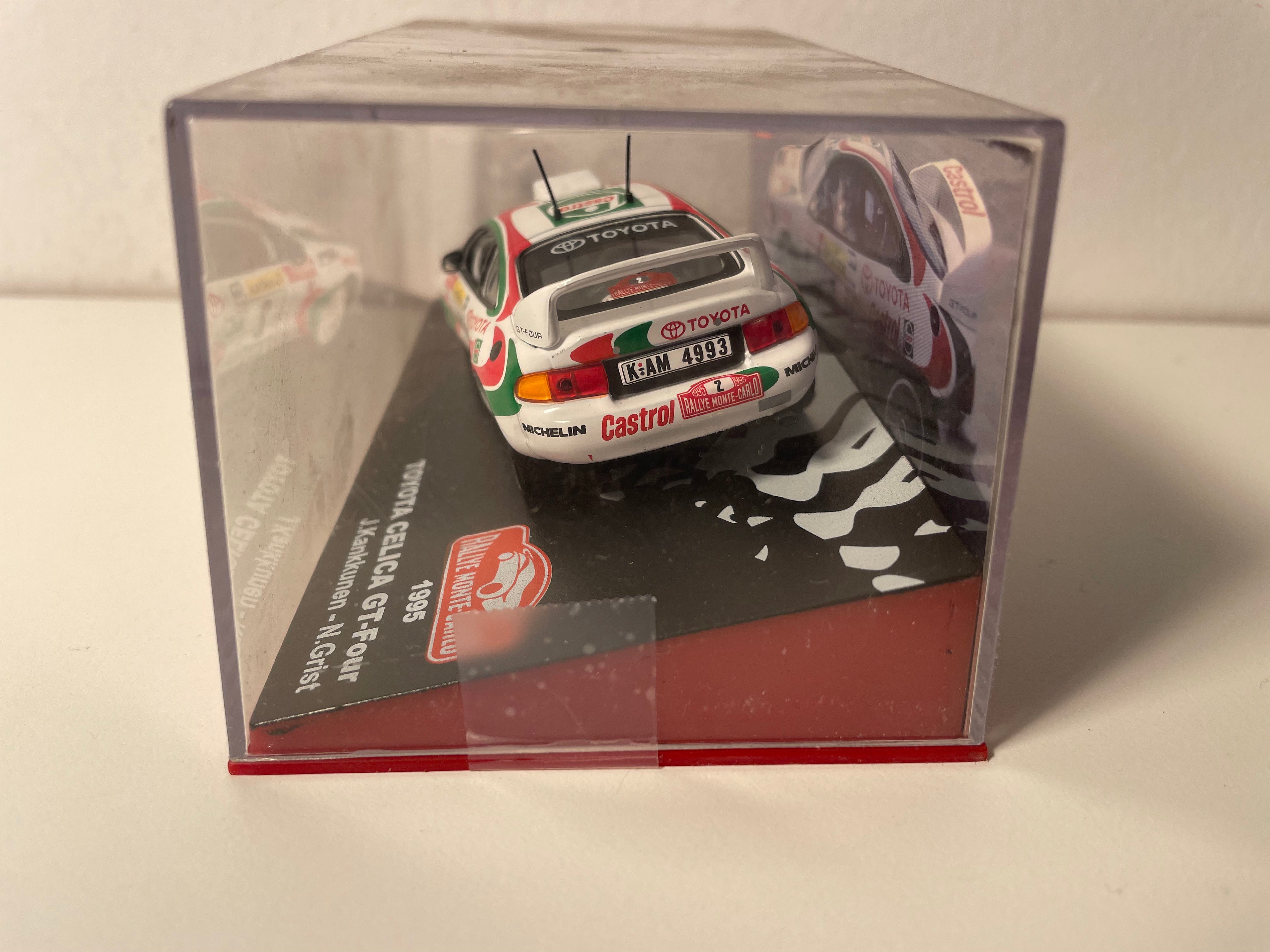 Toyota Célica GT-Four blanca, roja y verde número 2 - rallye de Monte-Carlo de 2005