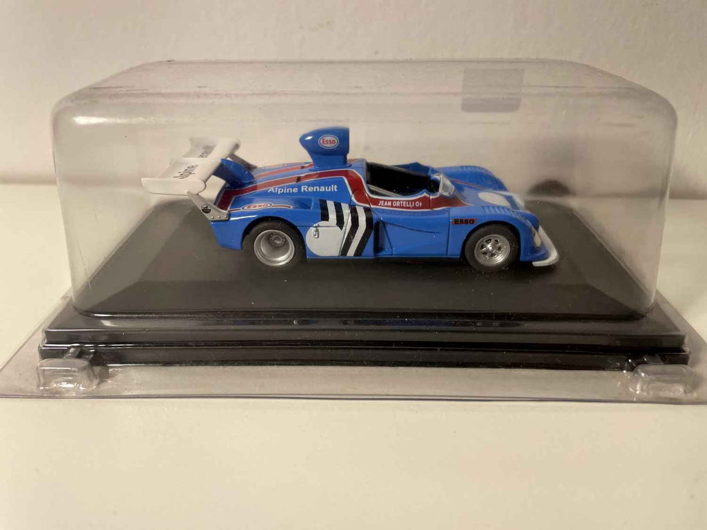 Renault Alpine A 441 azul y rojo de 1974