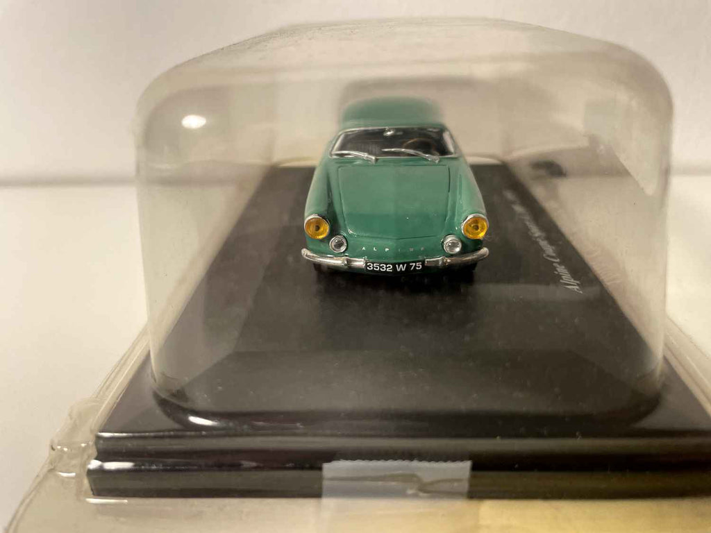 Renault Alpine A108 coupé sportiva verde del 1959