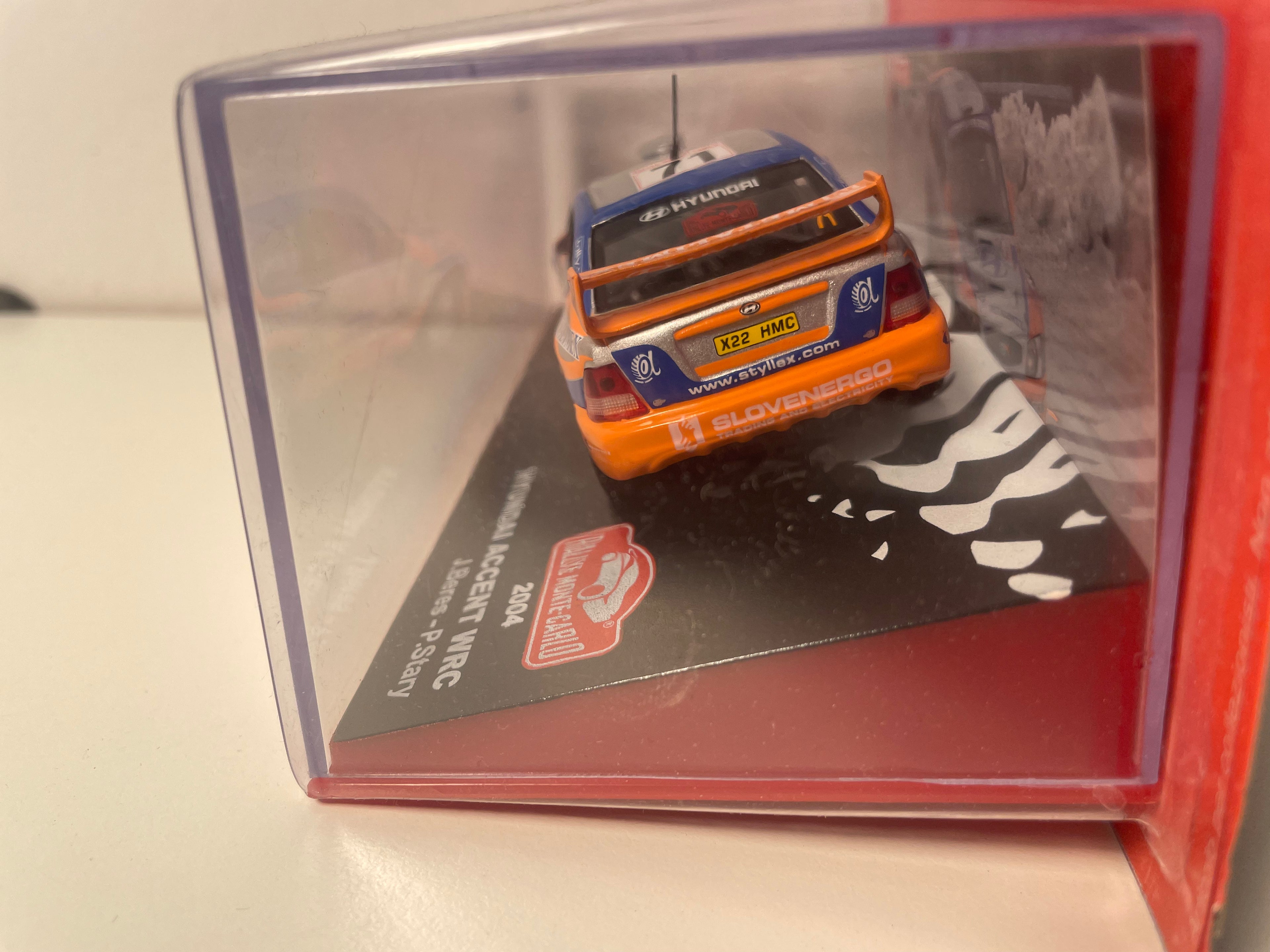 Hyundai Accent WRC grau, orange und blau Nummer 71 - Rallye Monte Carlo 2004