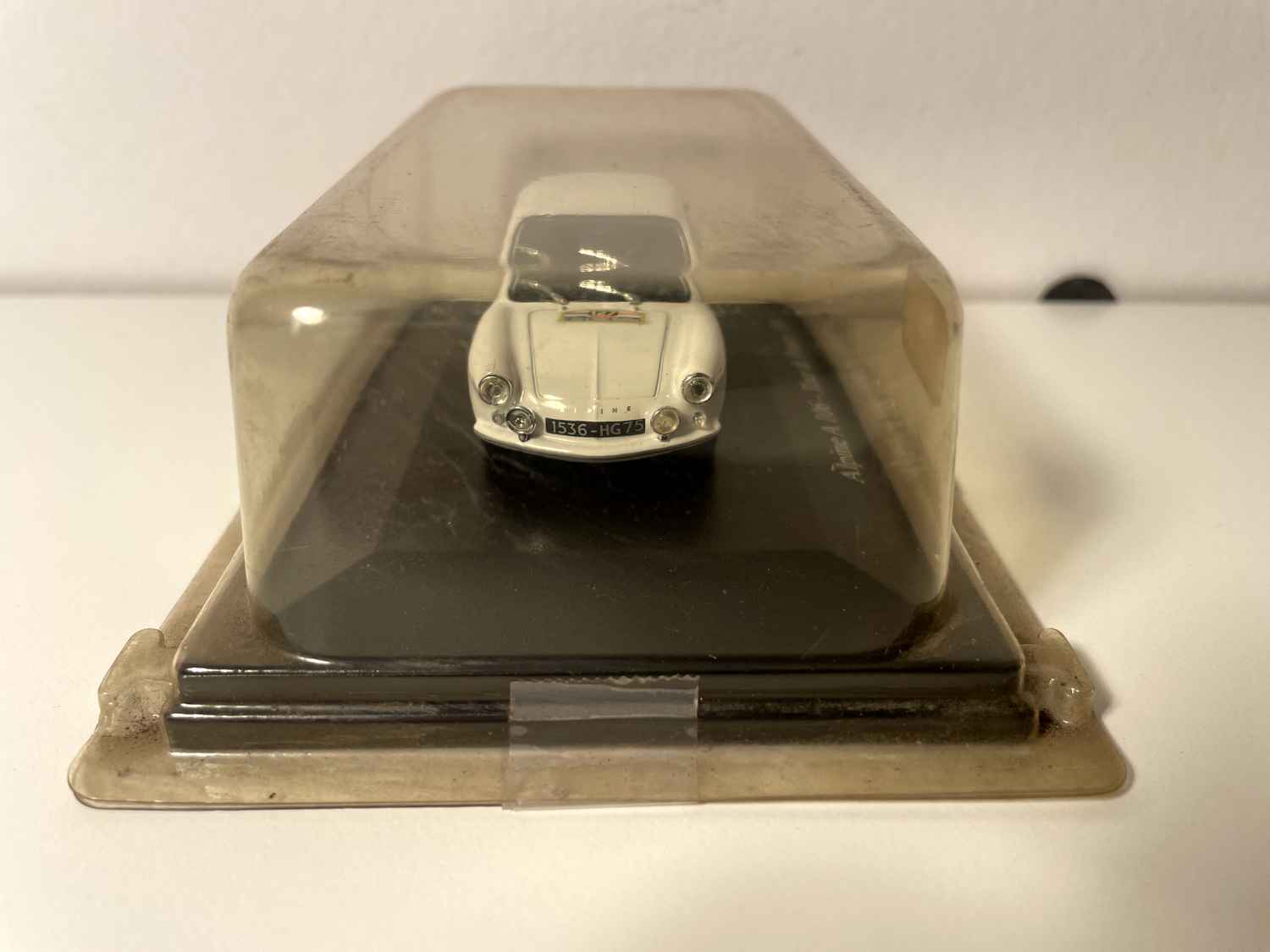 Renault Alpine A106 Tour de France blanco de 1958 (número 127)