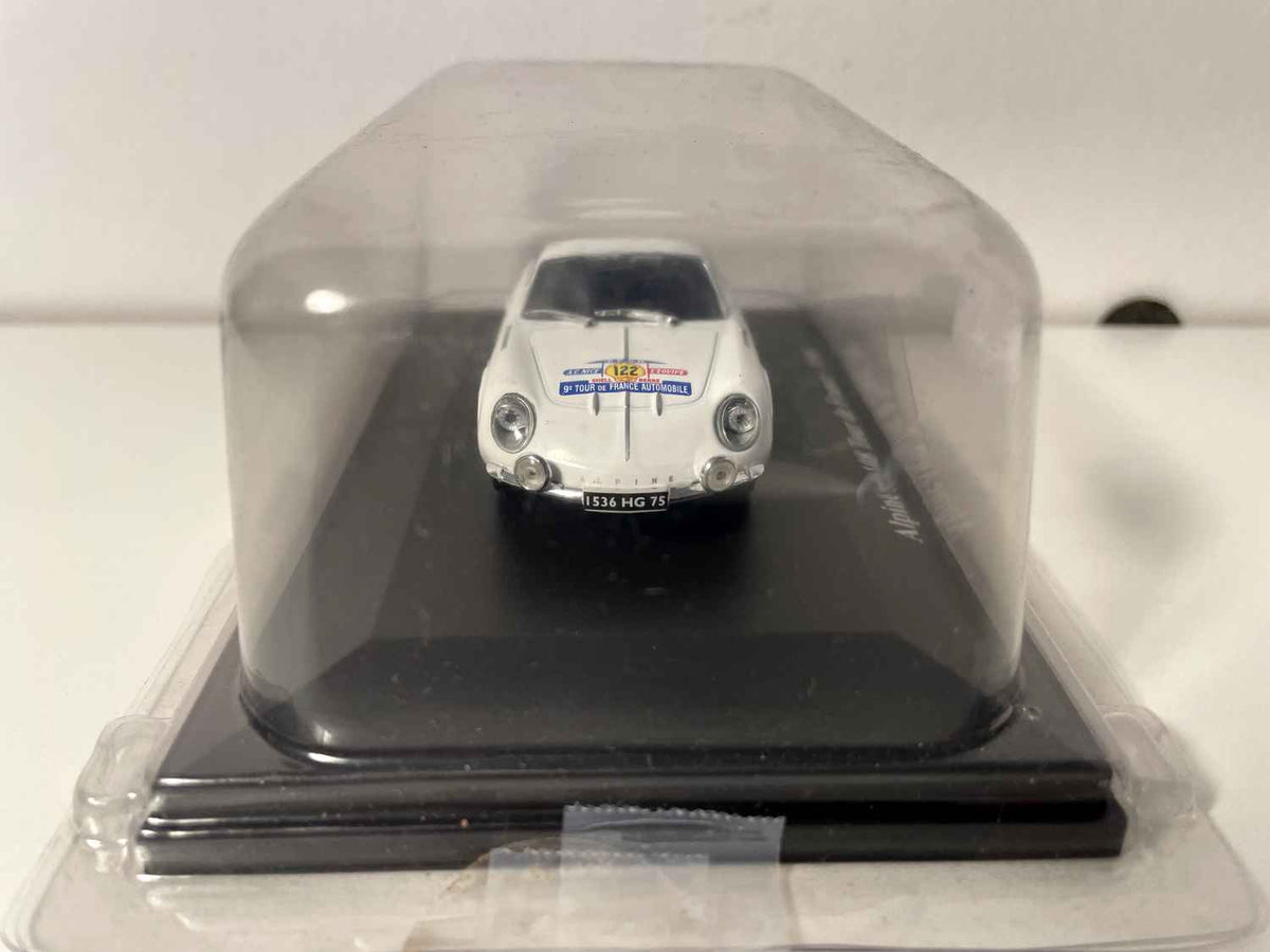 Renault Alpine A108 Tour de France blanco de 1960 (número 122)