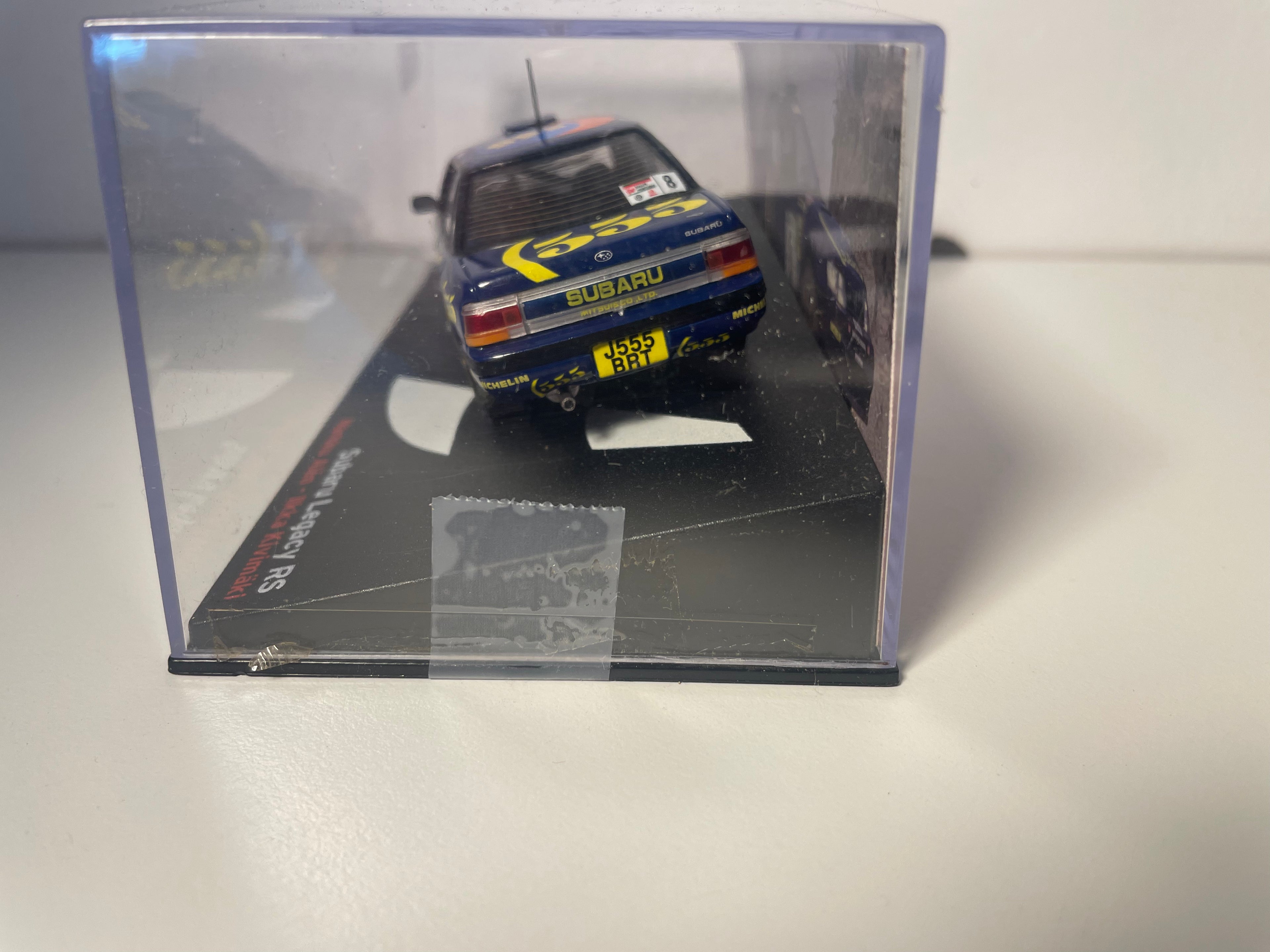 Subaru Legacy RS bleue numéro 8 - rallye du Portugal de 1993