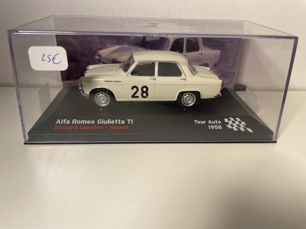Alfa Romeo Giulietta TI bianca numero 28 - Tour Auto 1958