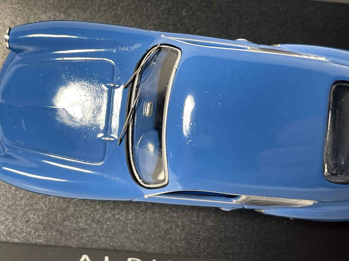 Renault Alpine A106 blauw - Norev (verfdefecten)