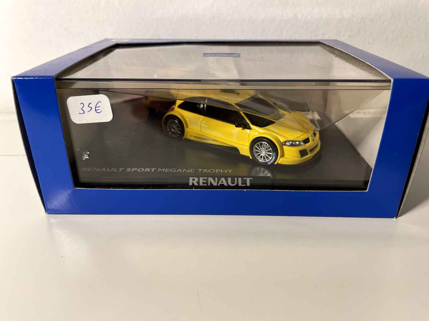 Renault Sport Mégane Trophy Geel (rechthoekige doos) - NOREV