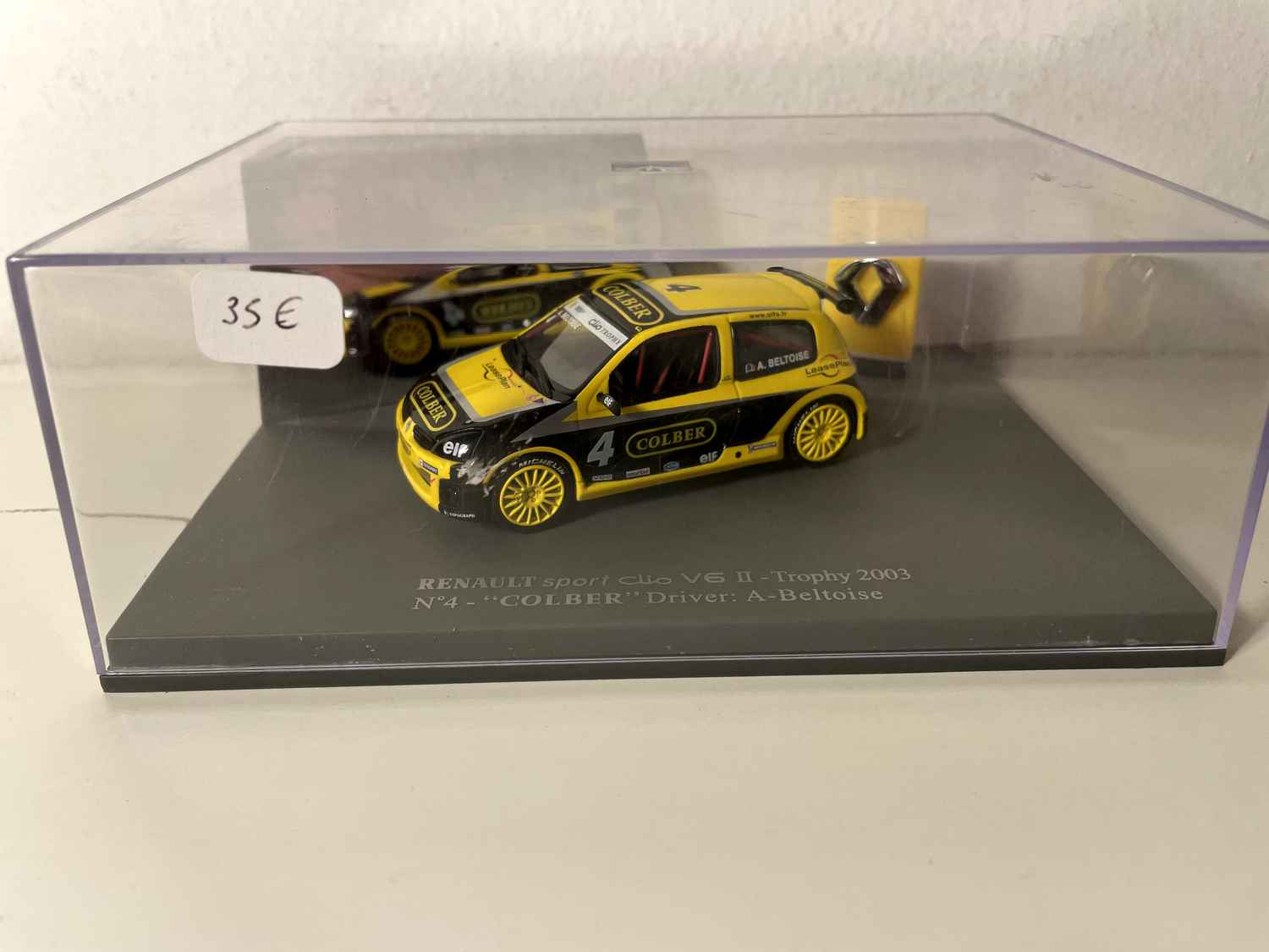 Renault Sport Clio V6 II - Trophy 2003 żółto-czarna numer 4 "COLBER" (pudełko prostokątne) - Universal Hobbies