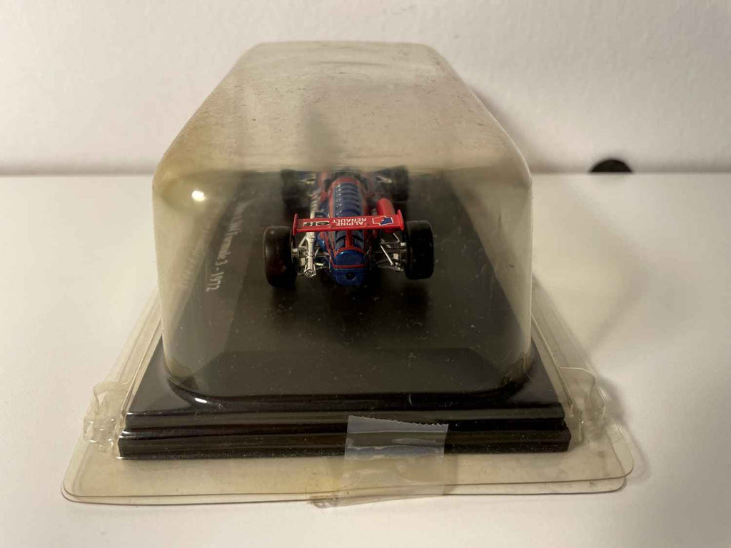 Renault Alpine A364 Formule 3 bleue et rouge foncée numéro 17 de 1972 (sous blister)