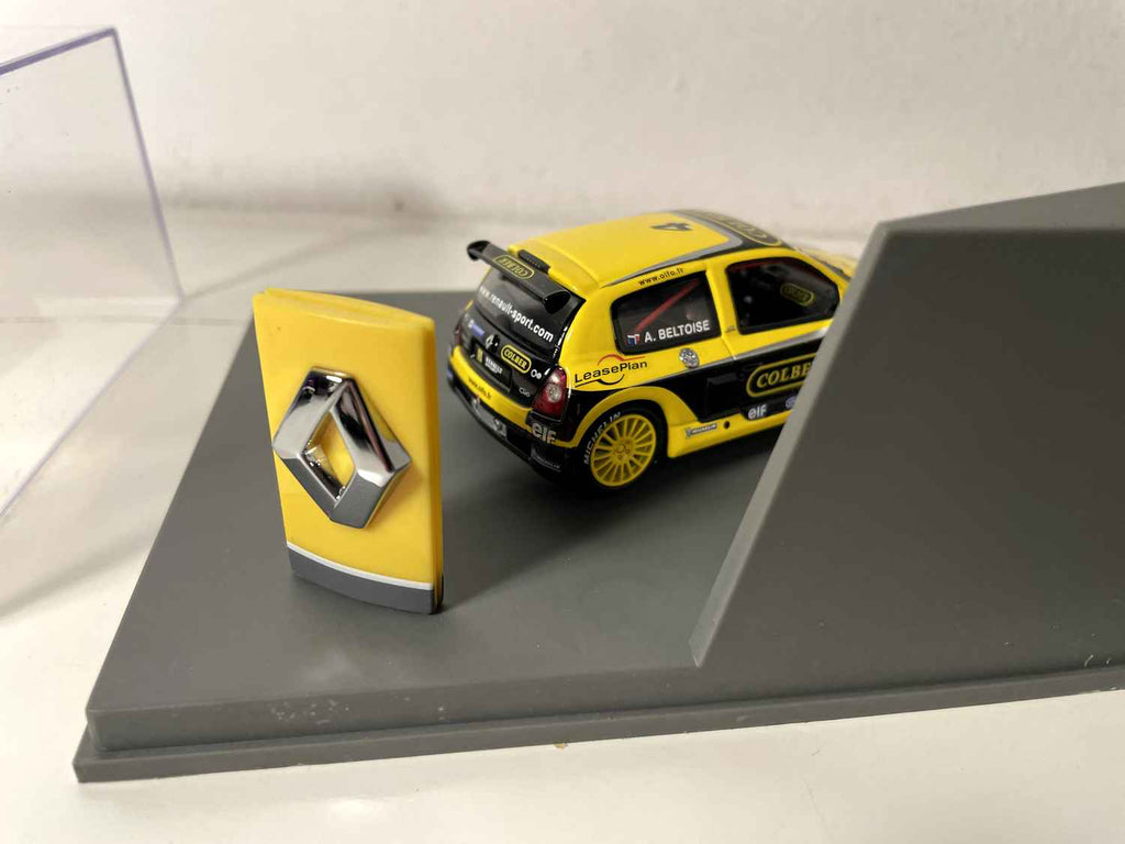 Renault Sport Clio V6 II - Trophy 2003 żółto-czarna numer 4 "COLBER" (pudełko prostokątne) - Universal Hobbies