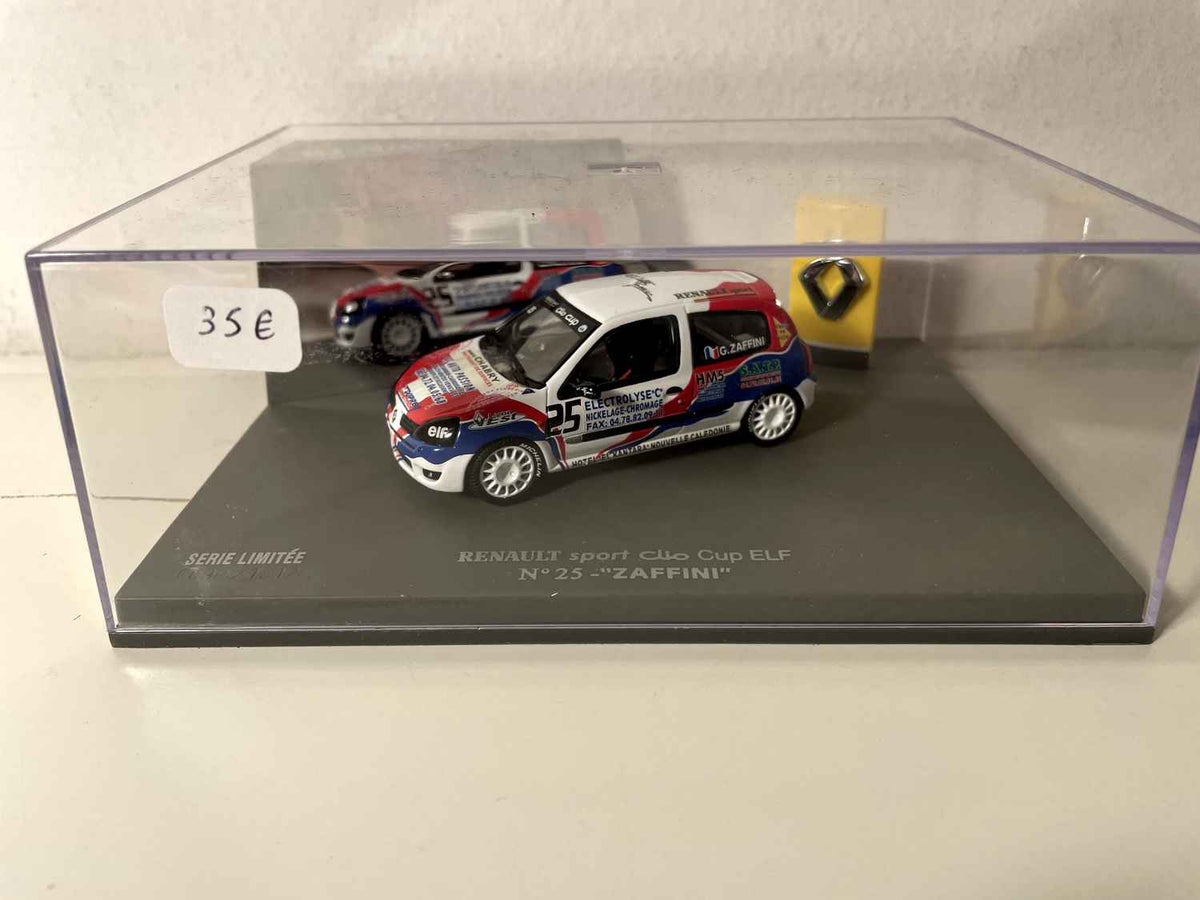 Renault Sport Clio Cup ELF blanche, bleue et rouge numéro 25 (coffret boite rectangle) - Universal Hobbies