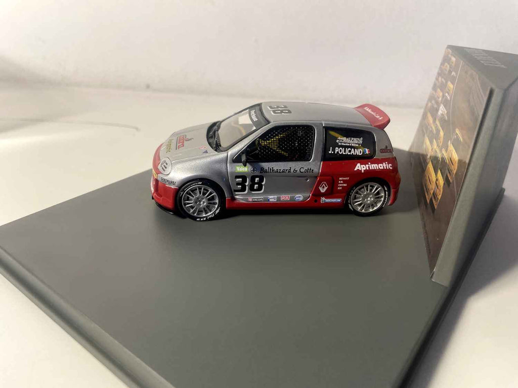 Renault Sport Clio Trophy "COBRA" grise et rouge numéro 38 - UNIVERSAL HOBBIES - coffret boite rectangle (boite N°26)