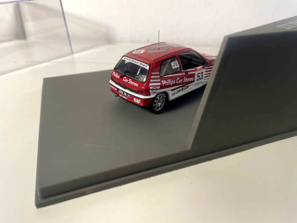 Renault Clio Philips Car Stereo Rot und Weiß Nummer 53 Tour de Corse 1991 (rechteckige Box) - Universal Hobbies