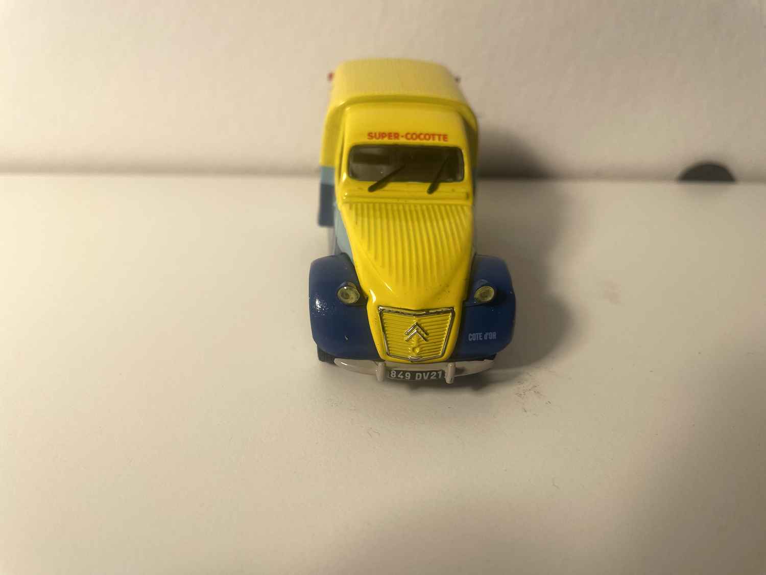 Citroën 2 CV AZU blaue und gelbe Lieferwagen mit Werbung SEB (super cocotte) - Norev